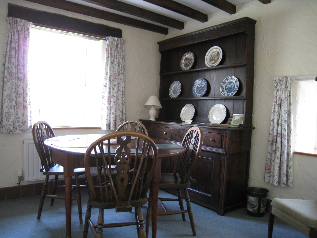 Hatters Cottage Dining Room
